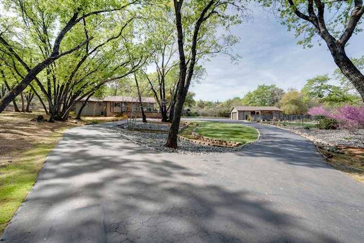 2015 Beaux Chenes Court, Shingle Springs, CA 95682