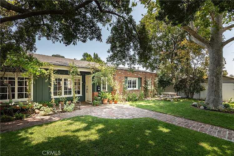 5108 Strohm, North Hollywood, CA 91601