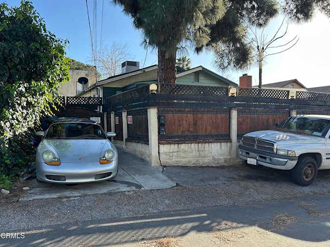 7832 Forsythe St, Sunland, CA 91040