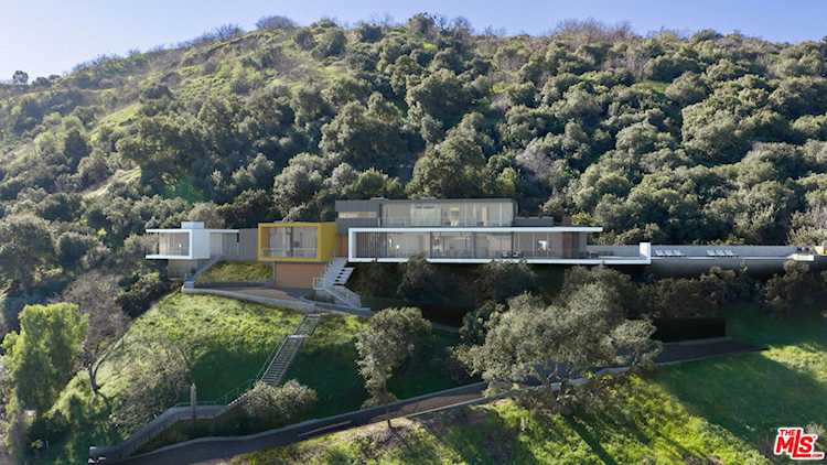 12340 Viewcrest Rd, Studio City, CA 91604