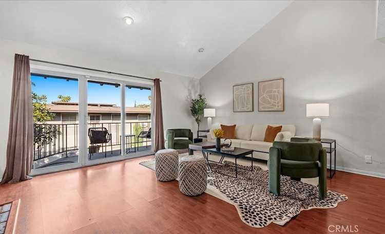 550 W Foothill Blvd #C, Monrovia, CA 91016