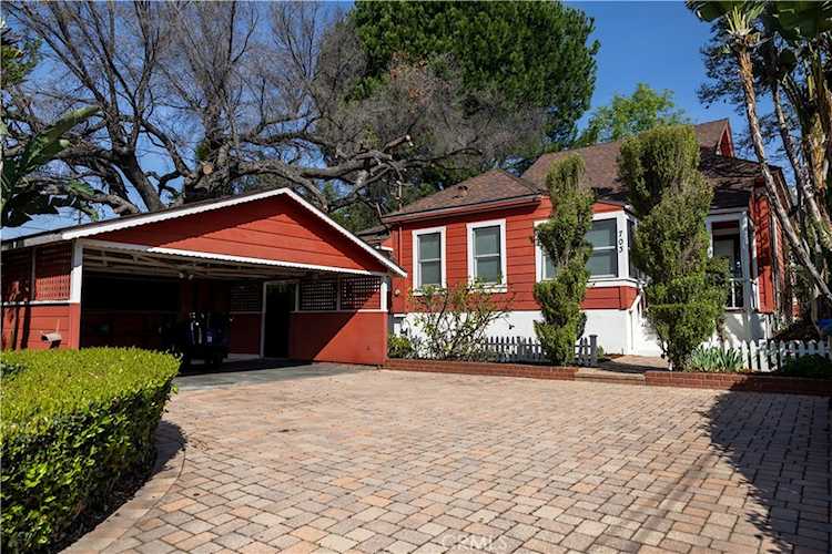 703 Manzanita Ave, Sierra Madre, CA 91024