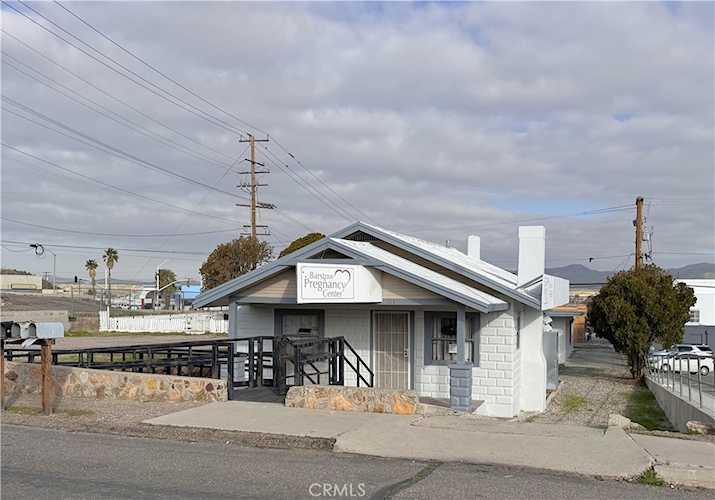521 E Williams St, Barstow, CA 92311