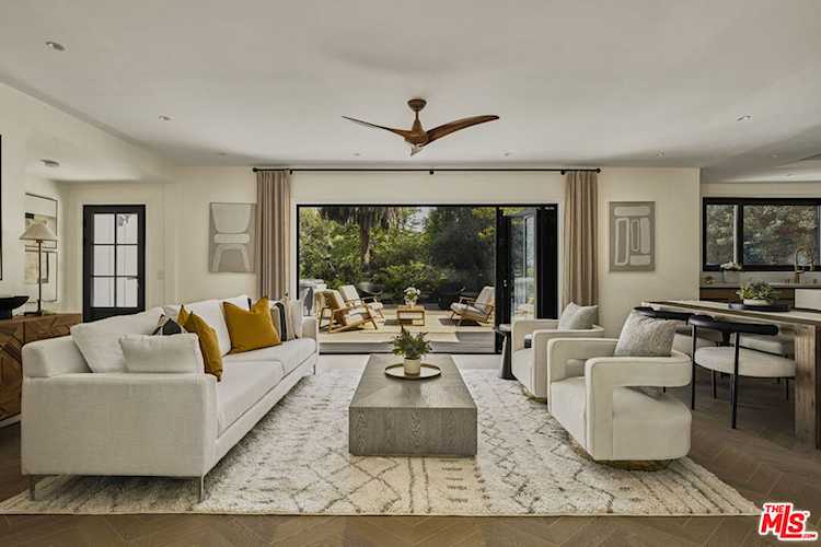 3633 Wrightwood Dr, Studio City, CA 91604