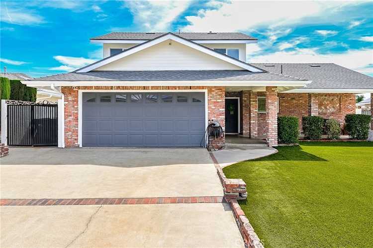 930 La Rue, La Verne, CA 91750