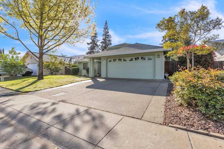 2640 Albany Avenue, Davis, CA 95618