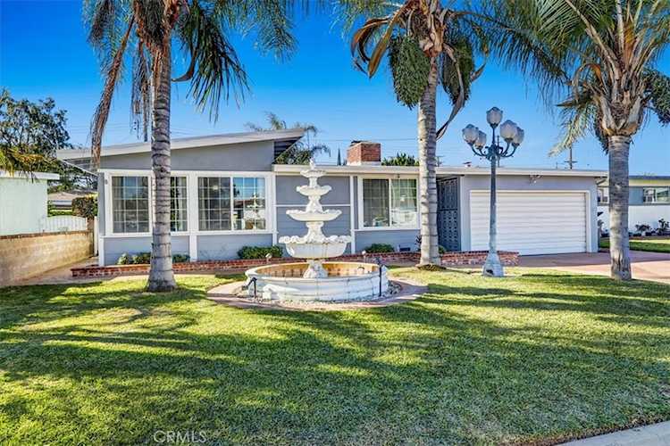 9420 Hoback St, Bellflower, CA 90706