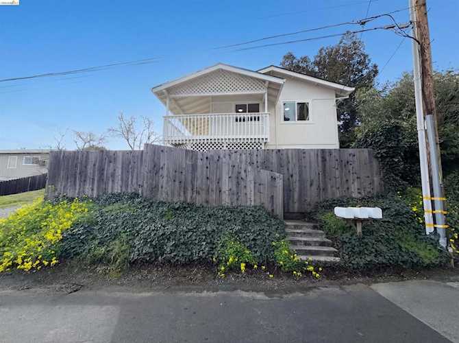 2291 Yale St, Martinez, CA 94553