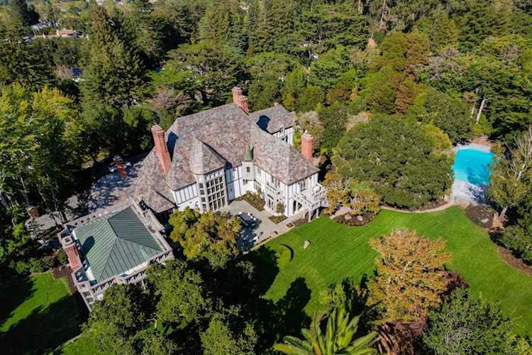 85 Fagan Dr, Hillsborough, CA 94010