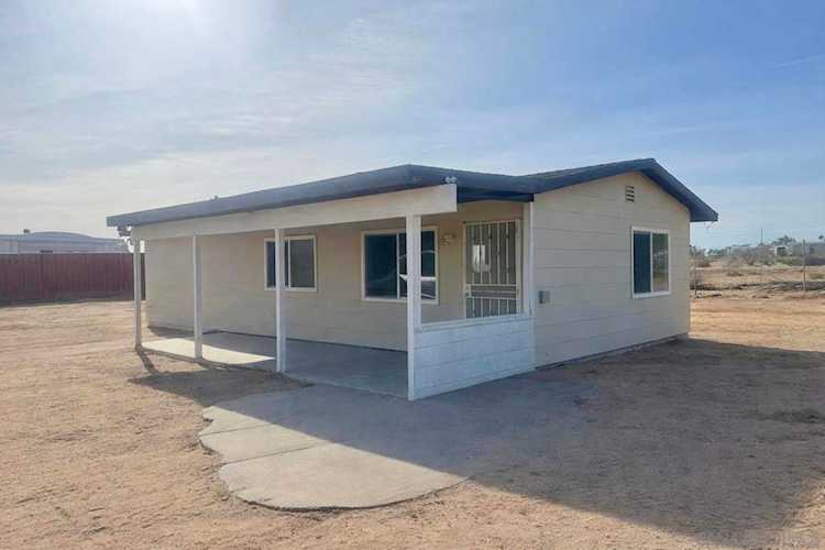 2787 Shawnee Trl, Landers, CA 92285