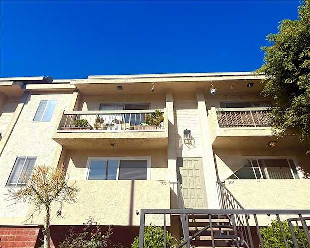 5055 Coldwater Canyon #205, Sherman Oaks, CA 91423