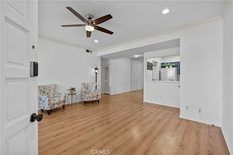 23609 Del Monte Dr #295, Valencia, CA 91355