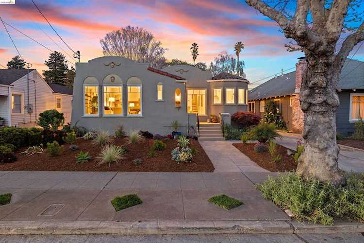 3235 Central Ave, Alameda, CA 94501