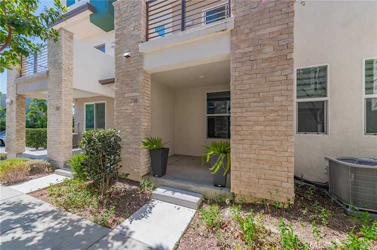 714 Brooklyn Dr, Brea, CA 92821