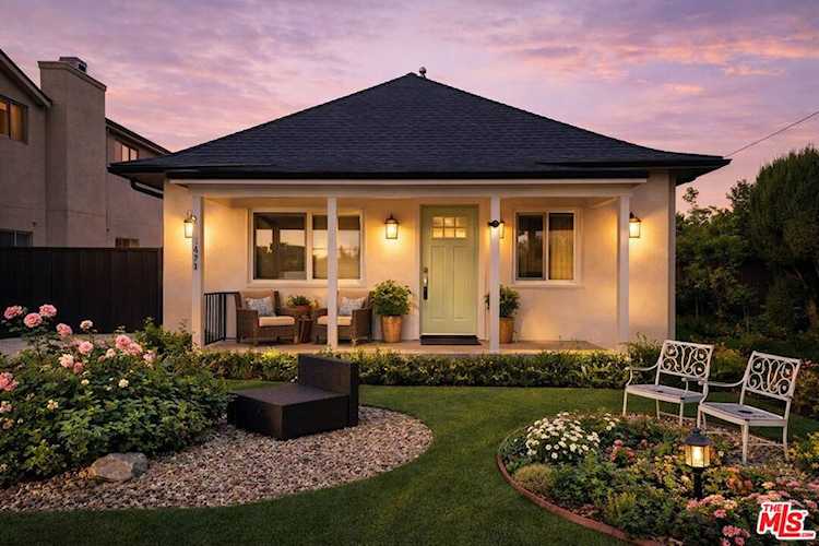 16421 Halldale Ave, Gardena, CA 90247