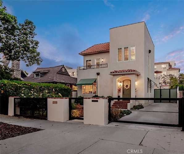 4022 Willowcrest Ave, Studio City, CA 91604