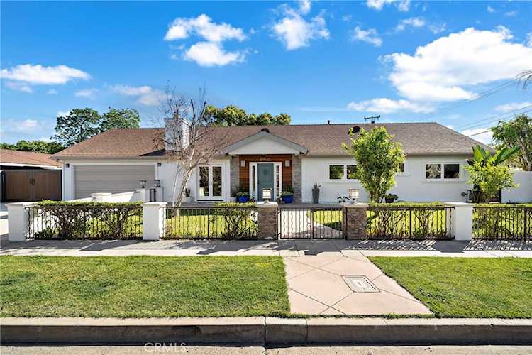 18642 Silver Maple, North Tustin, CA 92705