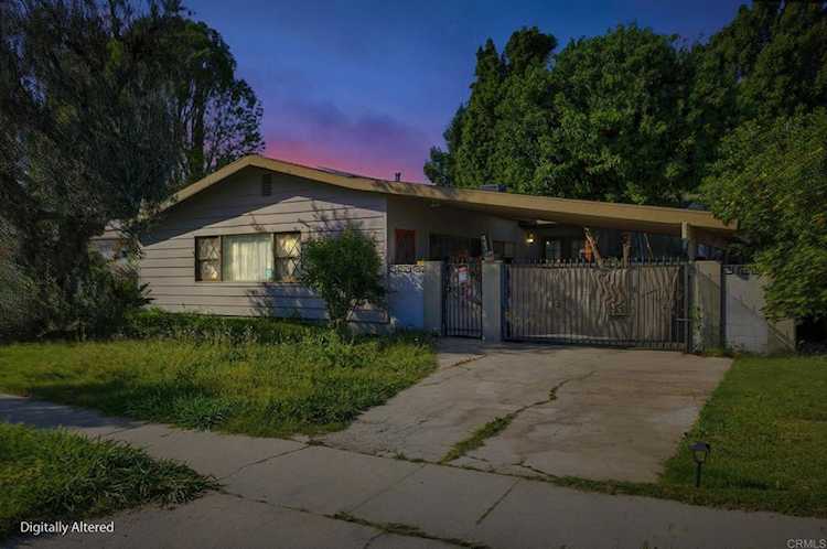 20211 Schoolcraft St, Winnetka, CA 91306