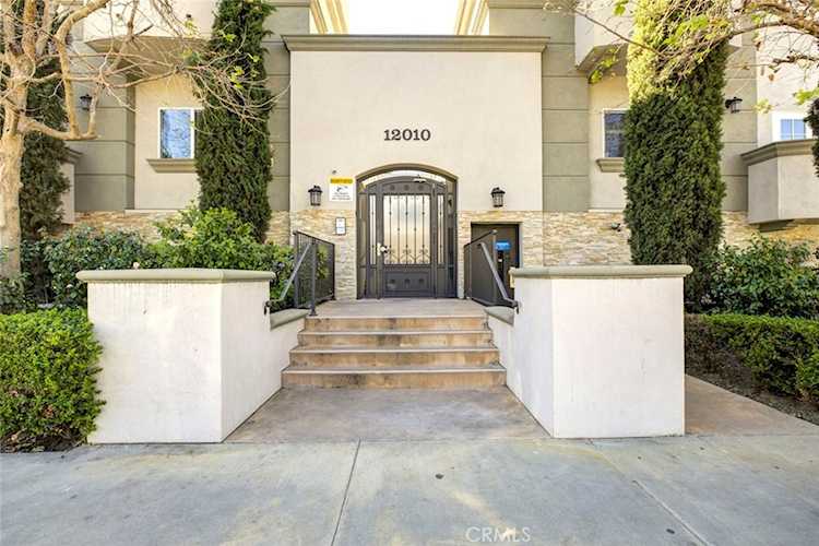 12010 Magnolia Blvd #106, Valley Village, CA 91607