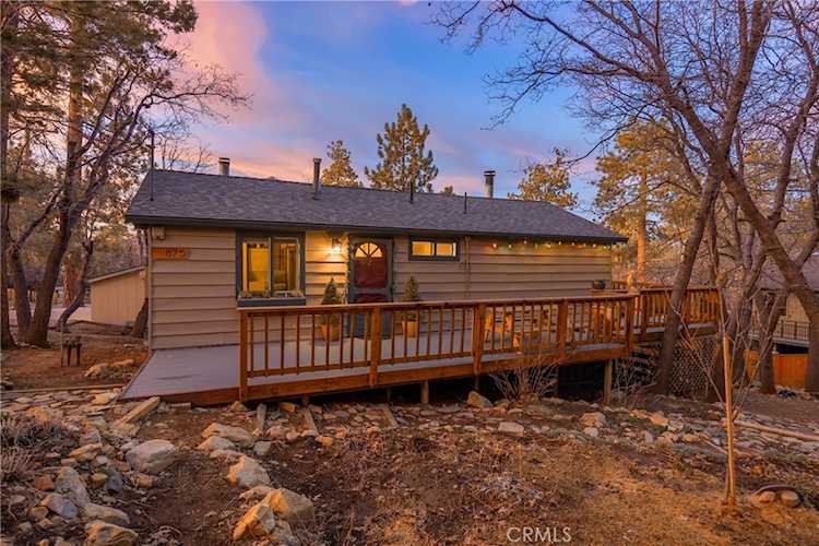 875 Santa Barbara, Sugarloaf, CA 92386