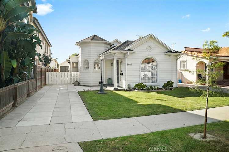 8465 San Carlos Ave, South Gate, CA 90280