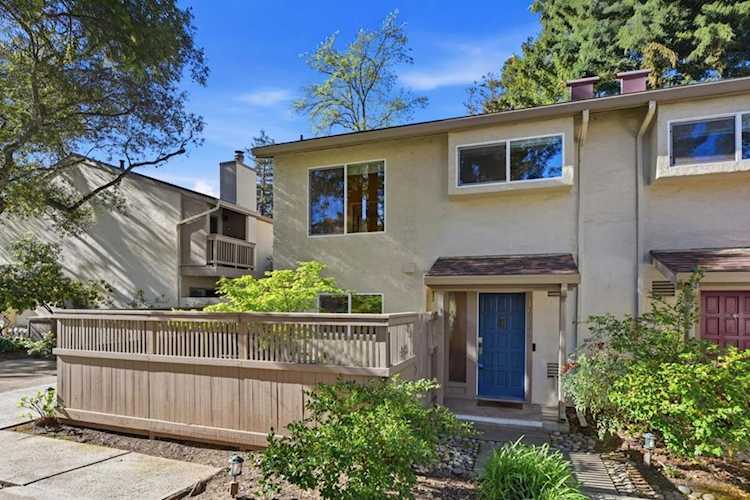 19123 Vineyard Ln, Saratoga, CA 95070