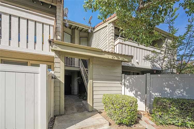 75 Country Mile Rd, Pomona, CA 91766