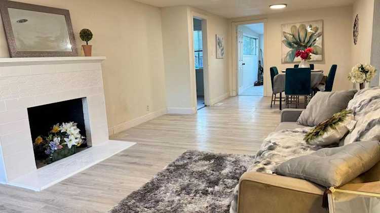 1117 Madera Ave, Menlo Park, CA 94025