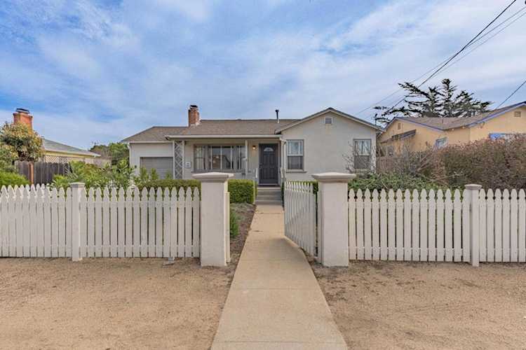 1986 Luxton St, Seaside, CA 93955