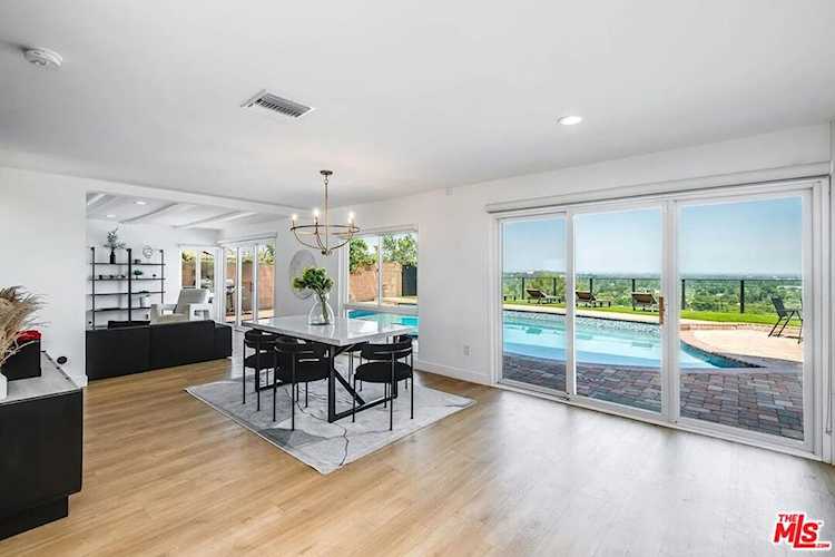 6426 Ellenview Ave, West Hills, CA 91307