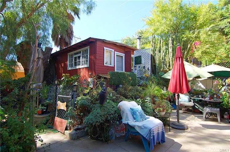 9322 Franklin St, Chatsworth, CA 91311