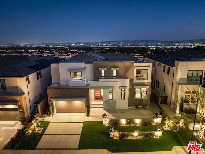 20524 W Shelley Ln, Porter Ranch, CA 91326