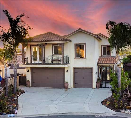 30385 South Fork Dr, Canyon Lake, CA 92587