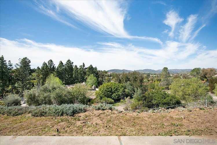 17526 Saint Andrews, Poway, CA 92064