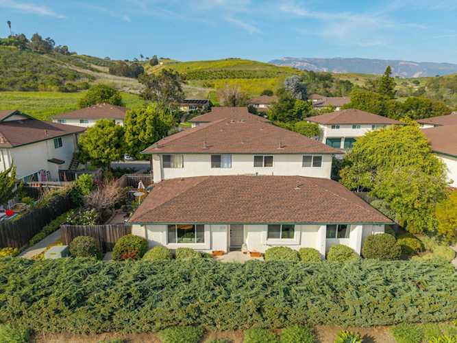 319 Northgate Dr #Apt A, Goleta, CA 93117