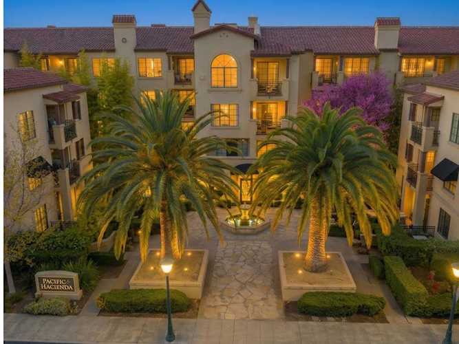 633 Elm St #209, San Carlos, CA 94070