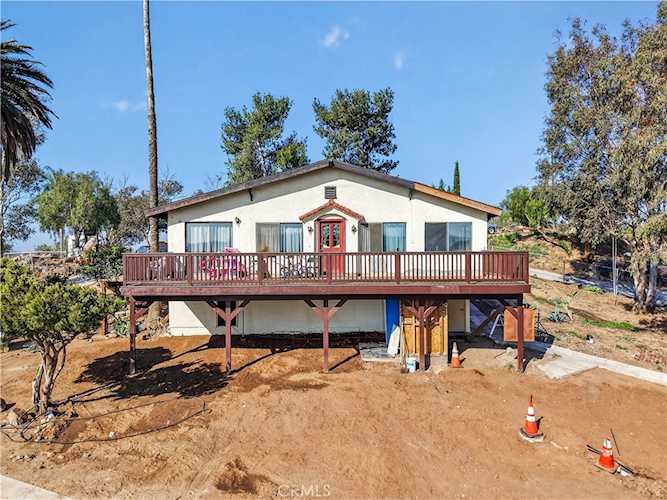 5641 Rutile, Jurupa Valley, CA 92509