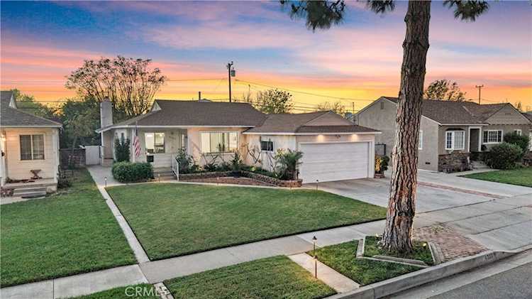 4323 Knoxville, Lakewood, CA 90713