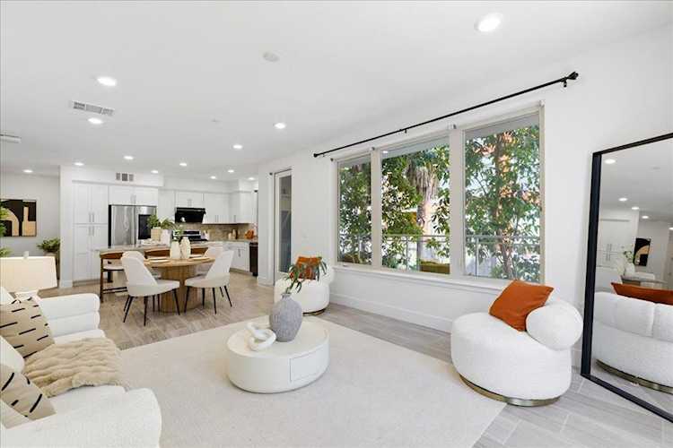 370 Riesling Ave #20, Milpitas, CA 95035