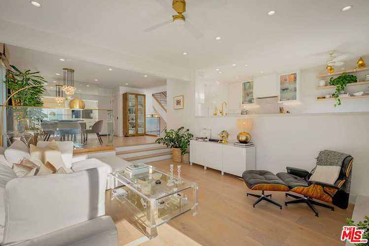 1770 Palisades Dr, Pacific Palisades, CA 90272