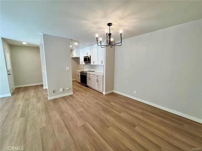 25715 Hogan Dr #B1, Valencia, CA 91355