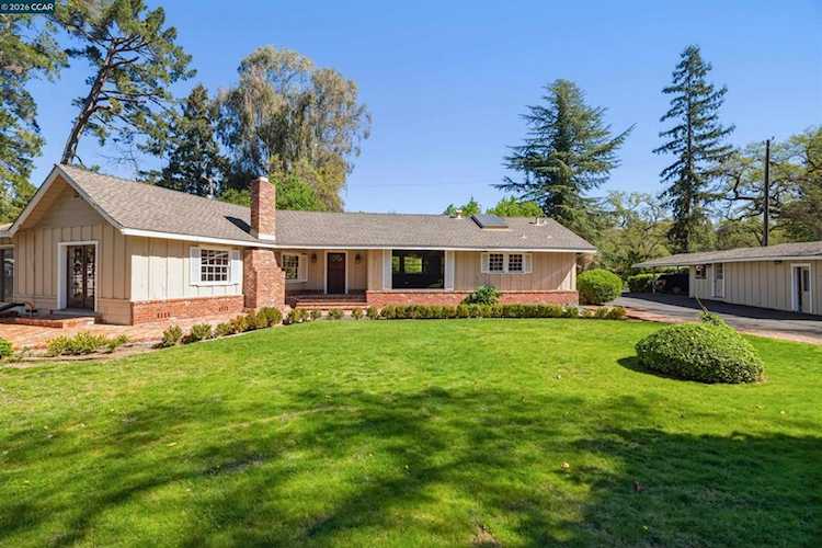 1370 Pine Tree Dr, Alamo, CA 94507