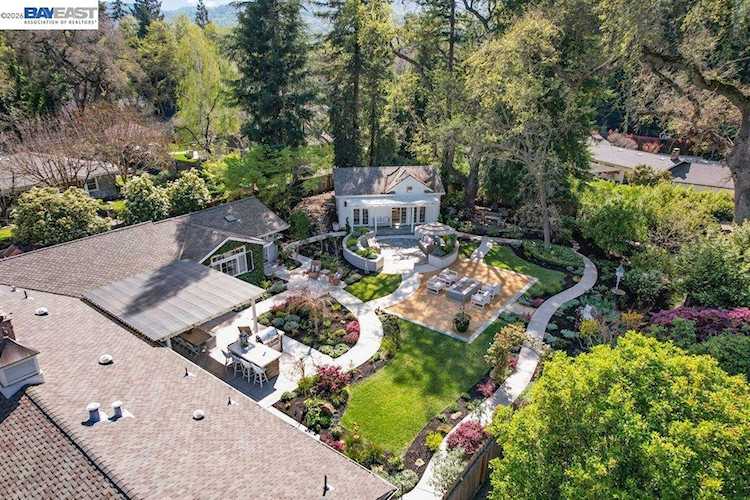 1397 Pine Tree Dr, Alamo, CA 94507