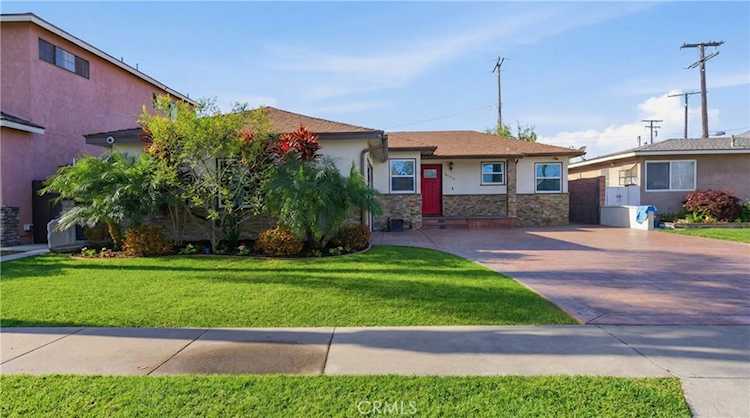 6530 Denmead, Lakewood, CA 90713