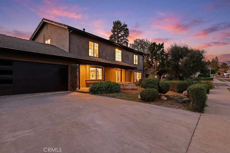 10345 Oso Ave, Chatsworth, CA 91311