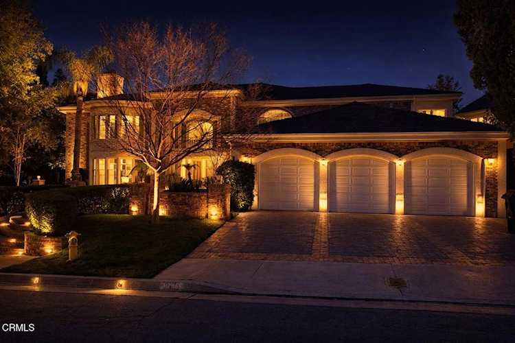 832 Greenridge Dr, La Canada Flintridge, CA 91011