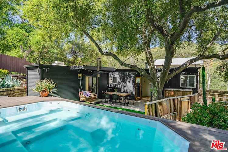 20402 Paradise Ln, Topanga, CA 90290