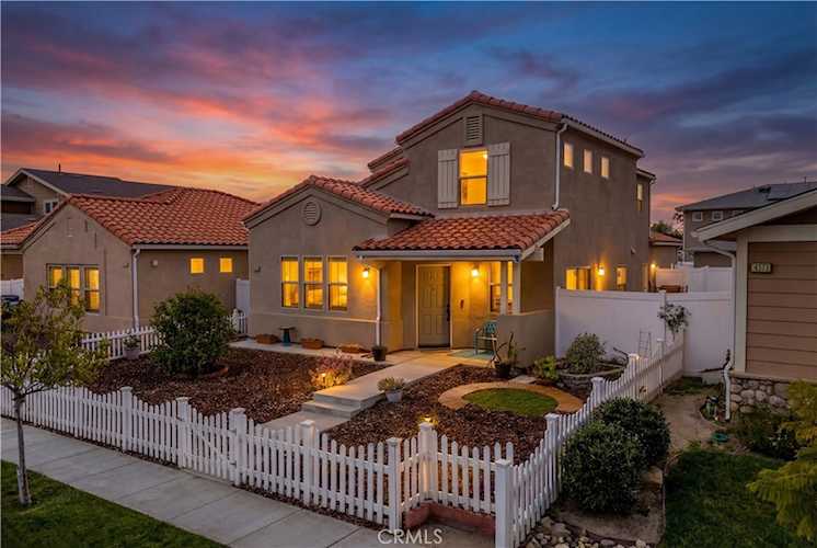 4069 Aurora Way, Piru, CA 93040