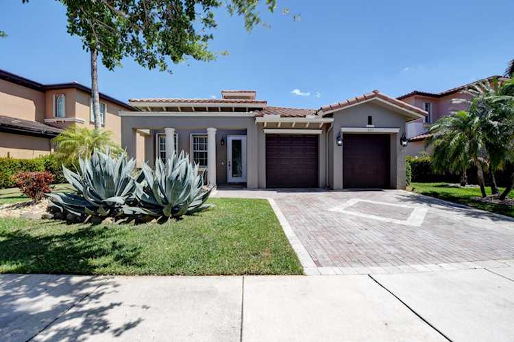8197 NW 107th Ln Parkland, FL 33076 | MLS B26032686