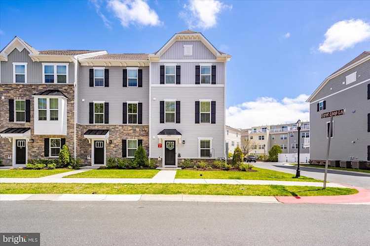  Real Estate for Sale - 12461 Coastal Marsh Dr #101 in Berlin Photo 1